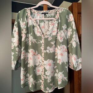 West Kei Green Pink Floral Top, size S
